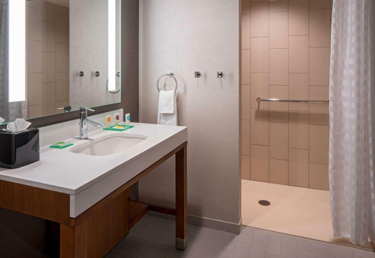 Hyatt Place Indianapolis Downtown Buitenkant foto
